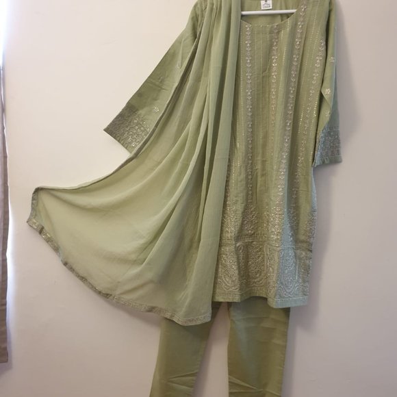 Pistachio Green 3 Piece Cotton Dress - Picture 4 of 6